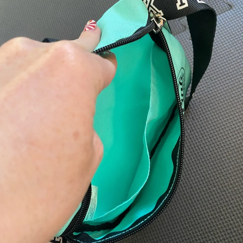 VS Pink crossbody bag - Picture 5 of 5